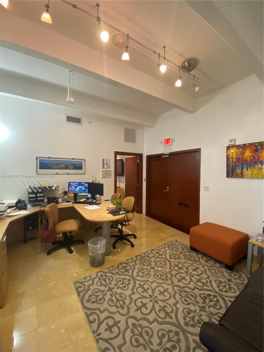 1680 Michigan Ave 1014a Property Photo 13