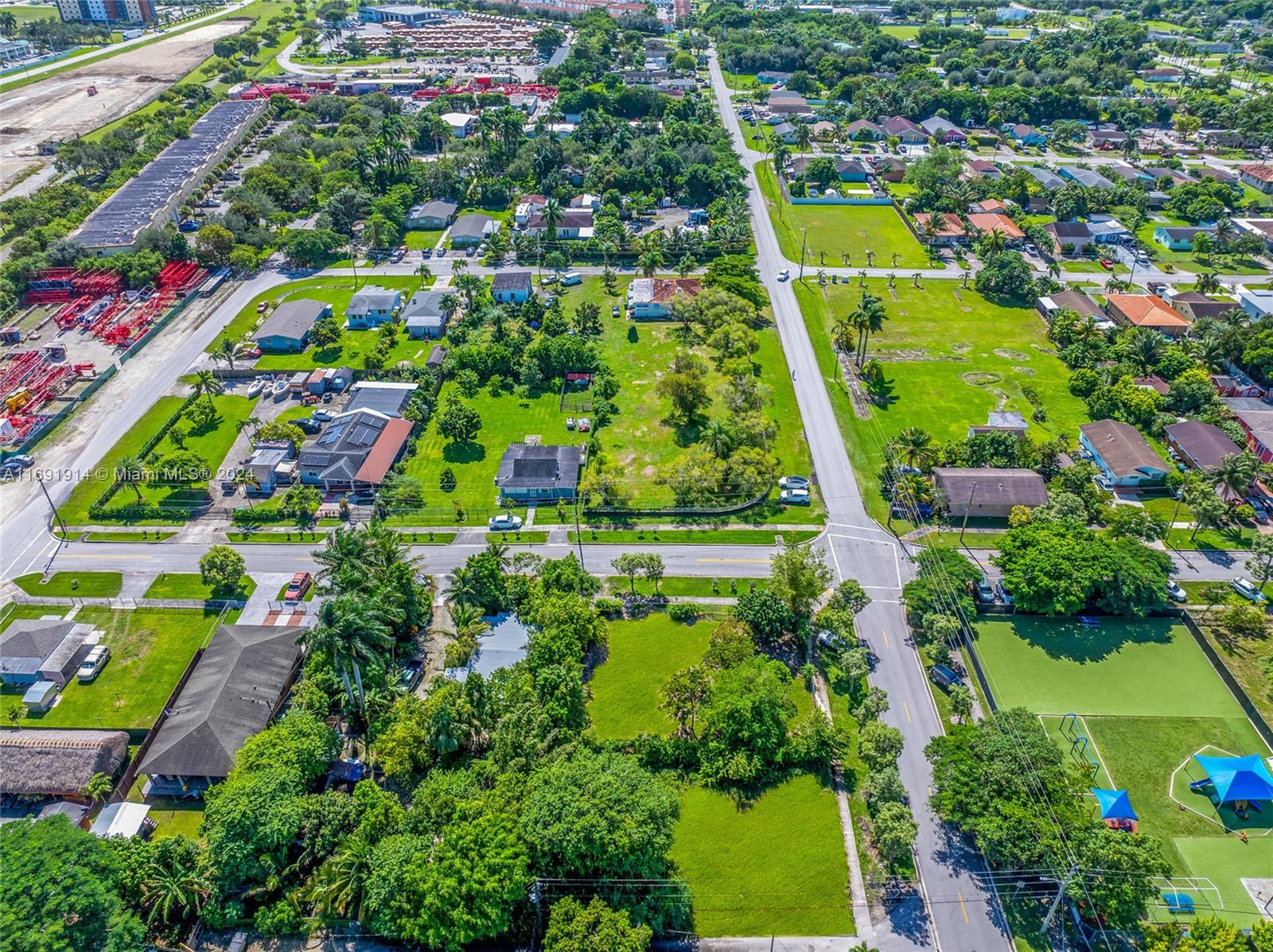 A11691914 Property Photo 12