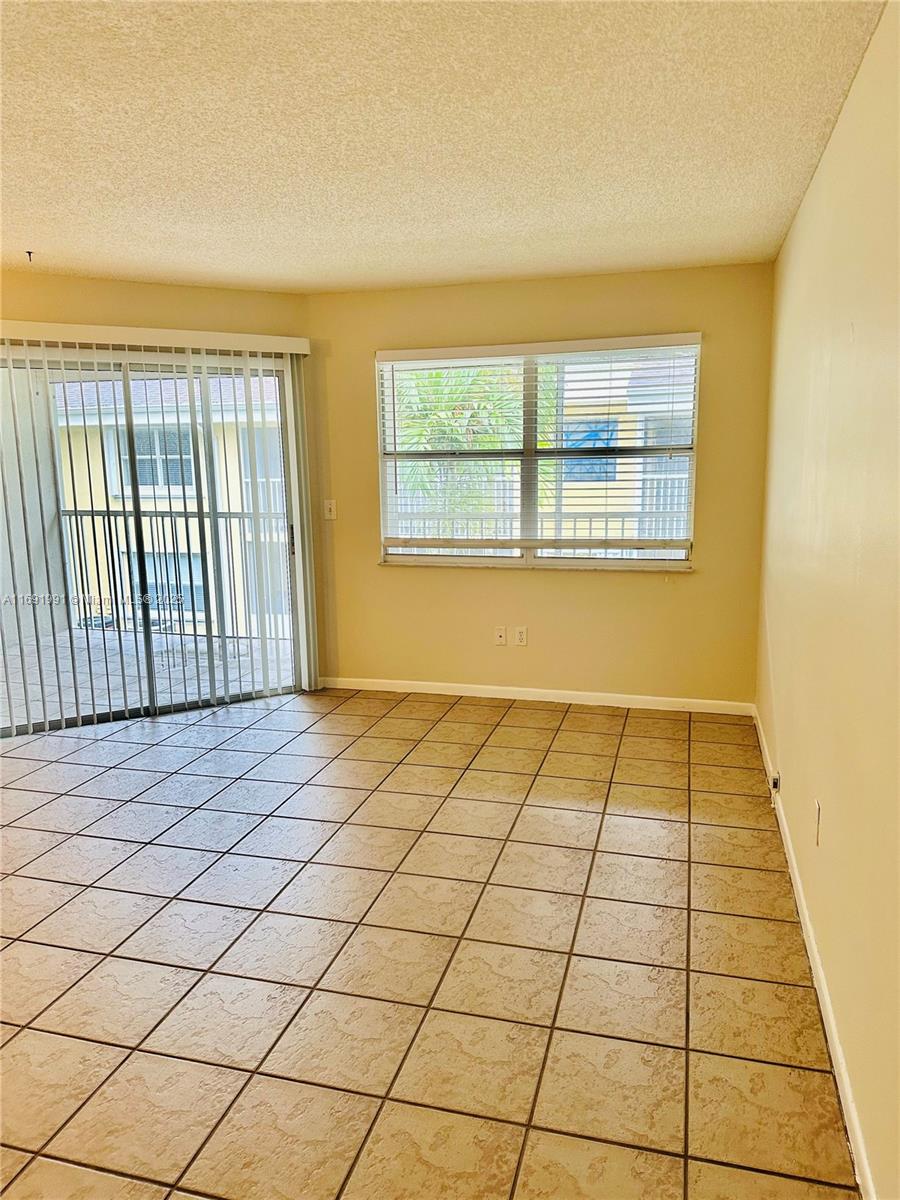 2636 Se 21st Ct 204-c Property Photo 2