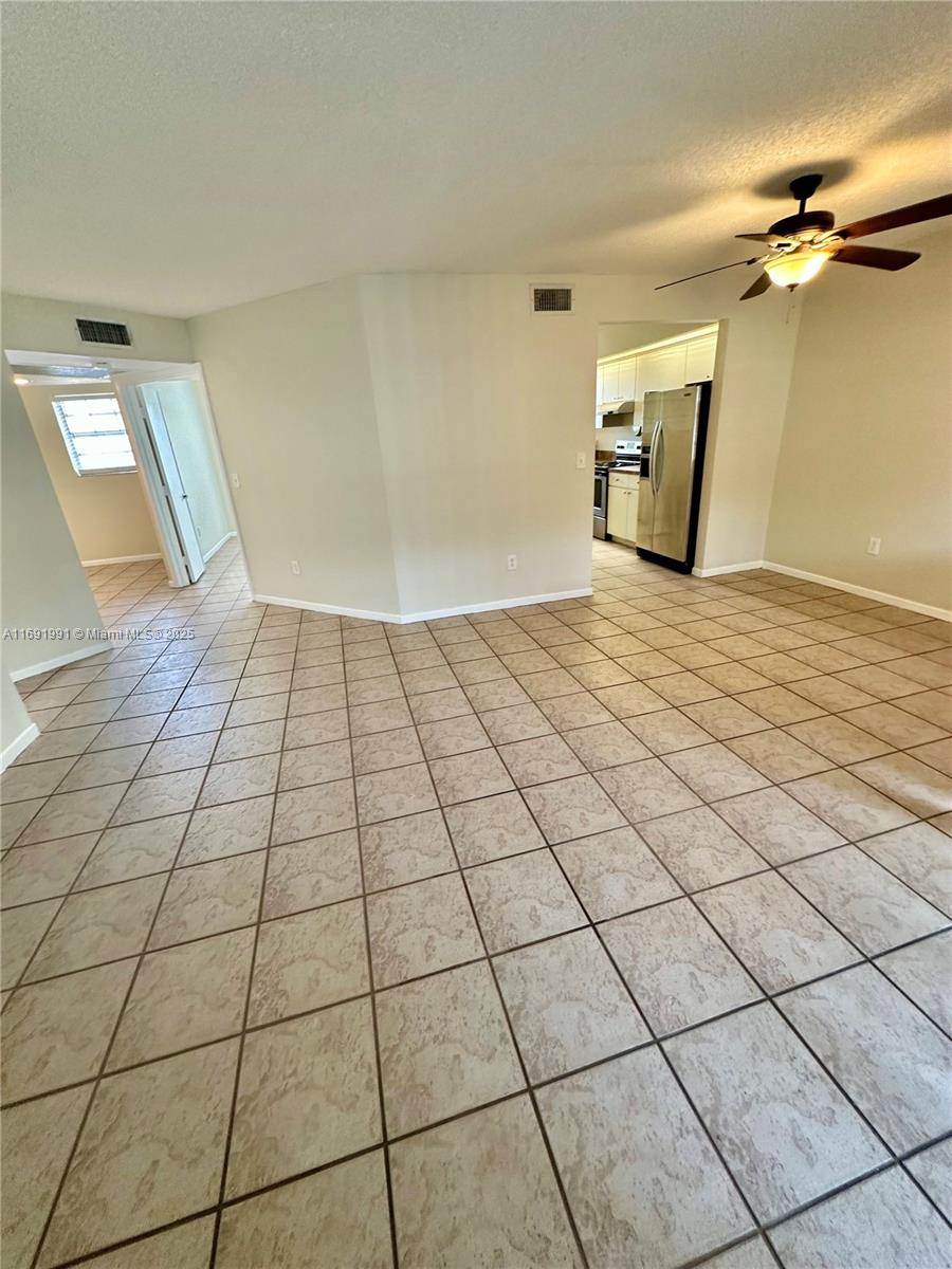 2636 Se 21st Ct 204-c Property Photo 3