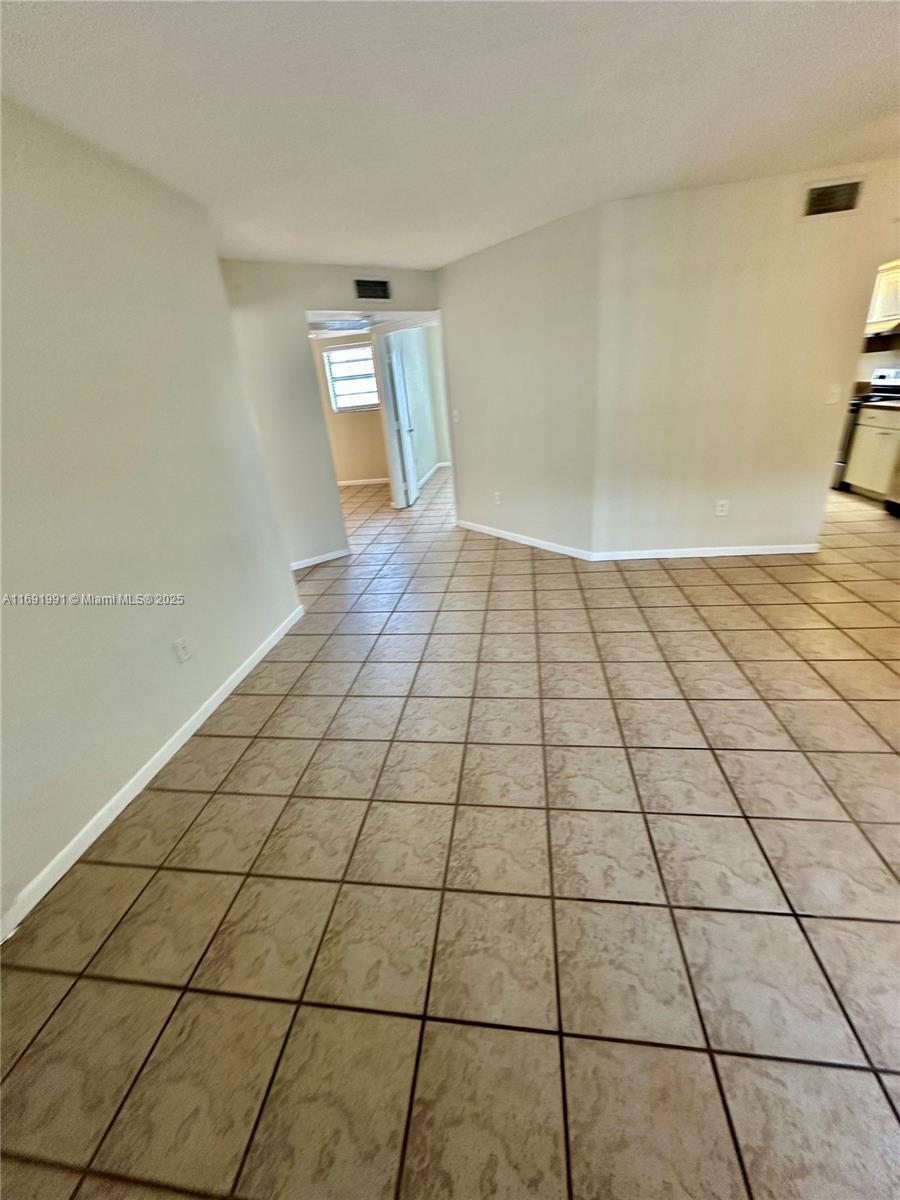 2636 Se 21st Ct 204-c Property Photo 4