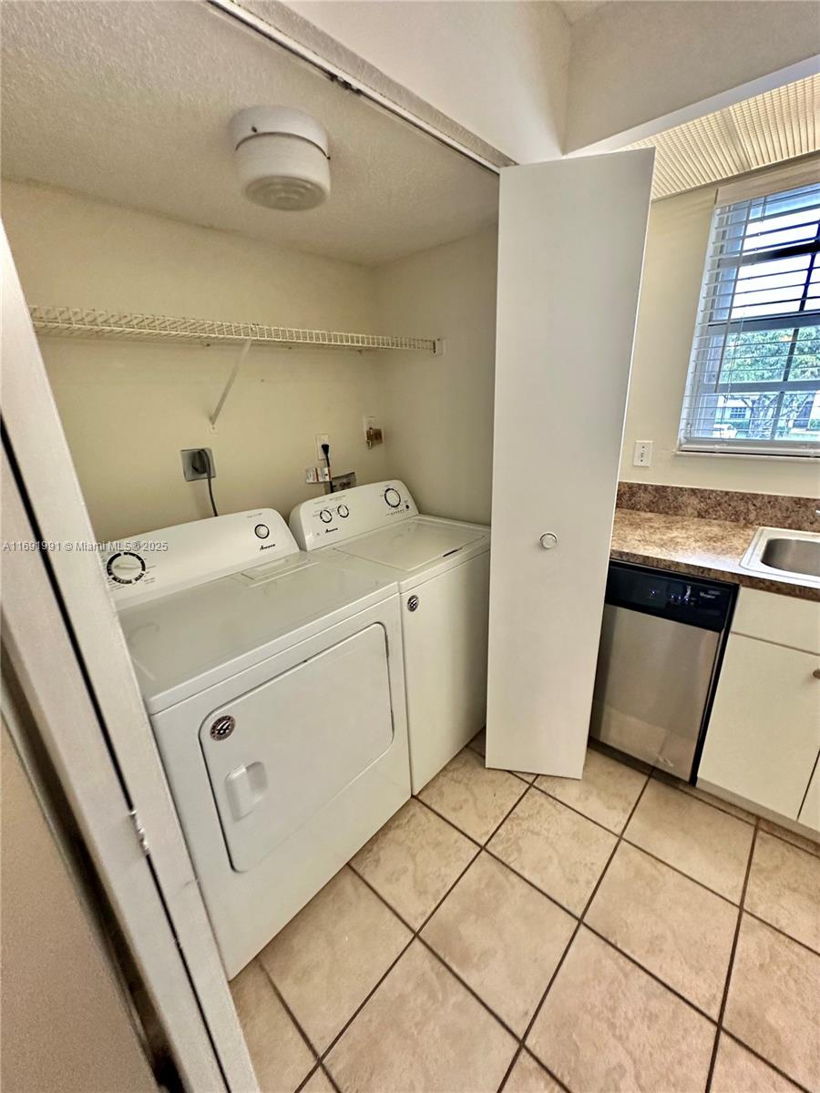 2636 Se 21st Ct 204-c Property Photo 8