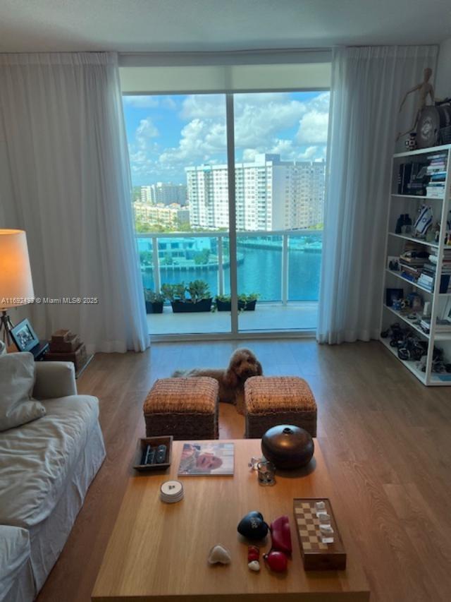 1945 S Ocean Dr 1108 Property Photo 14