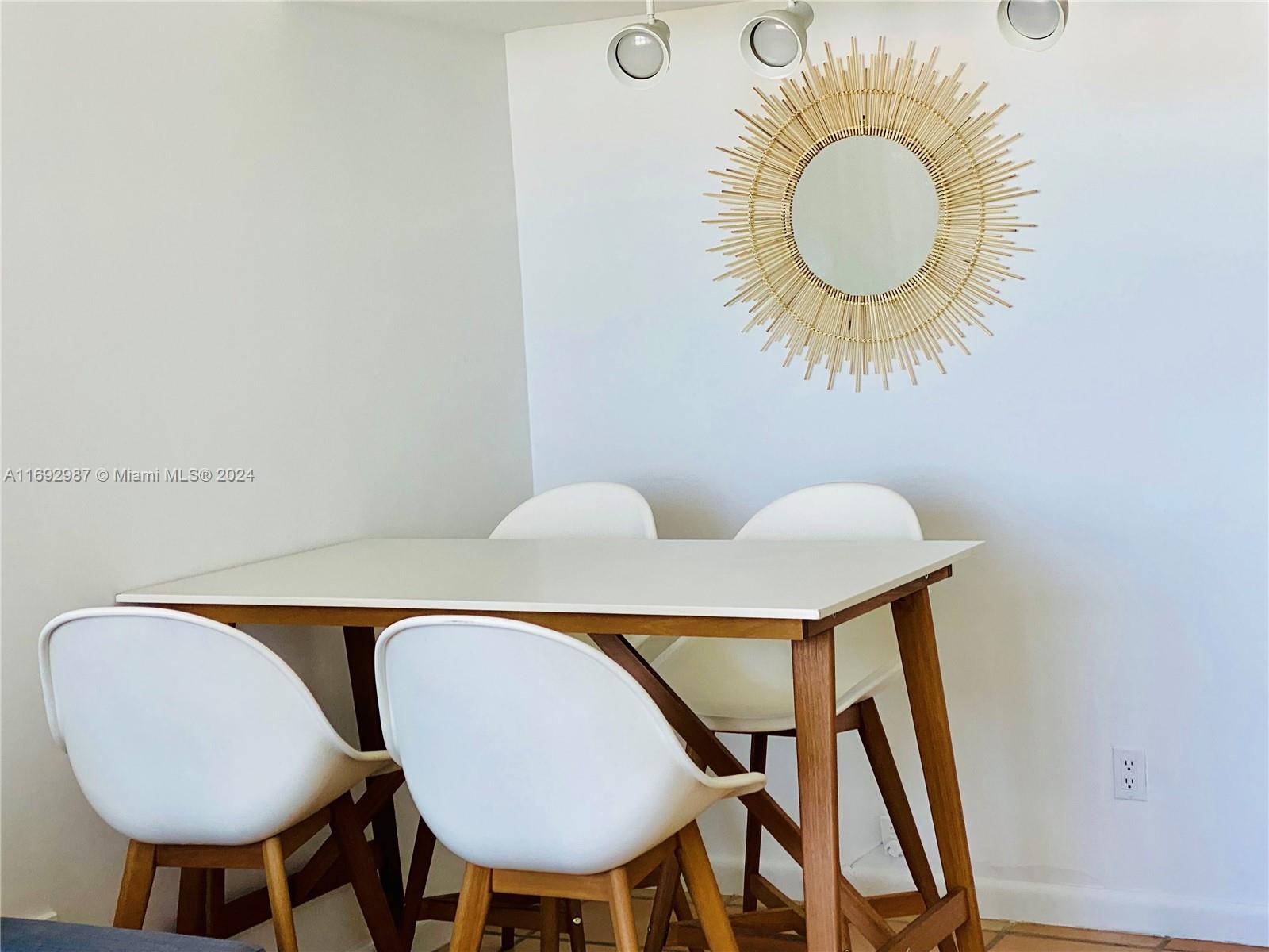 A11692987 Property Photo 3