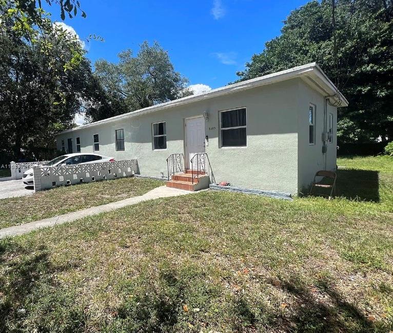 2027 Nw 91st St 2025 Property Photo 2