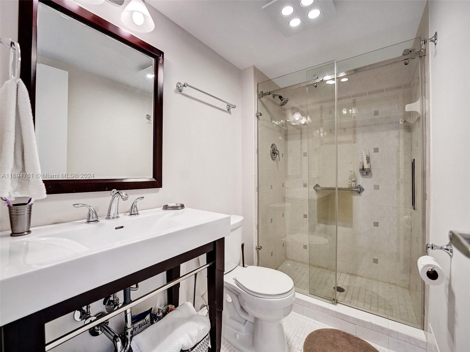 3625 N Country Club Dr 706 Property Photo 35
