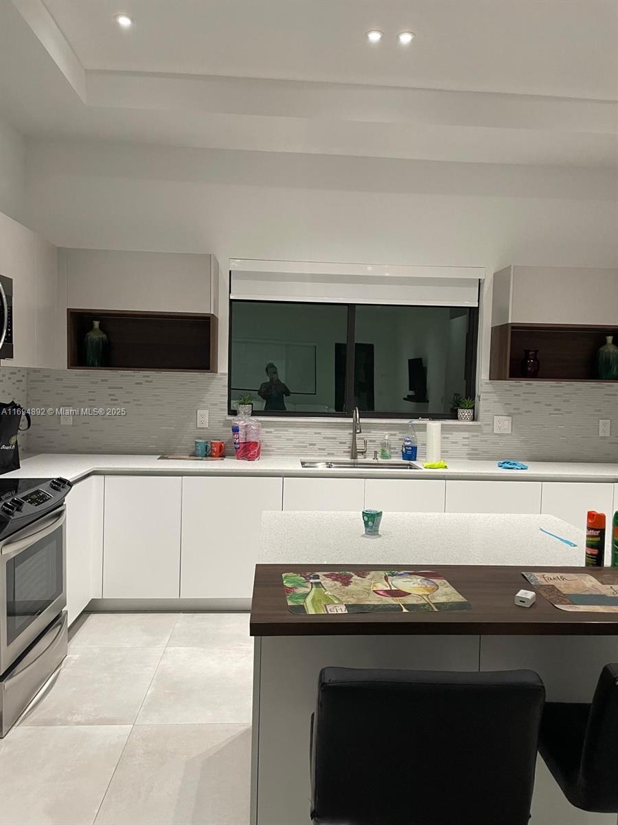 12 Coral Dr 2 Property Photo 1