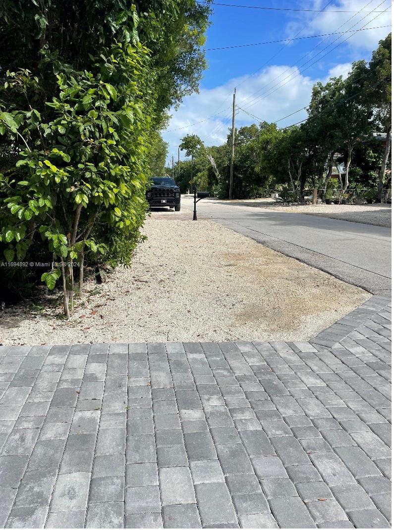 12 Coral Dr 2 Property Photo 13