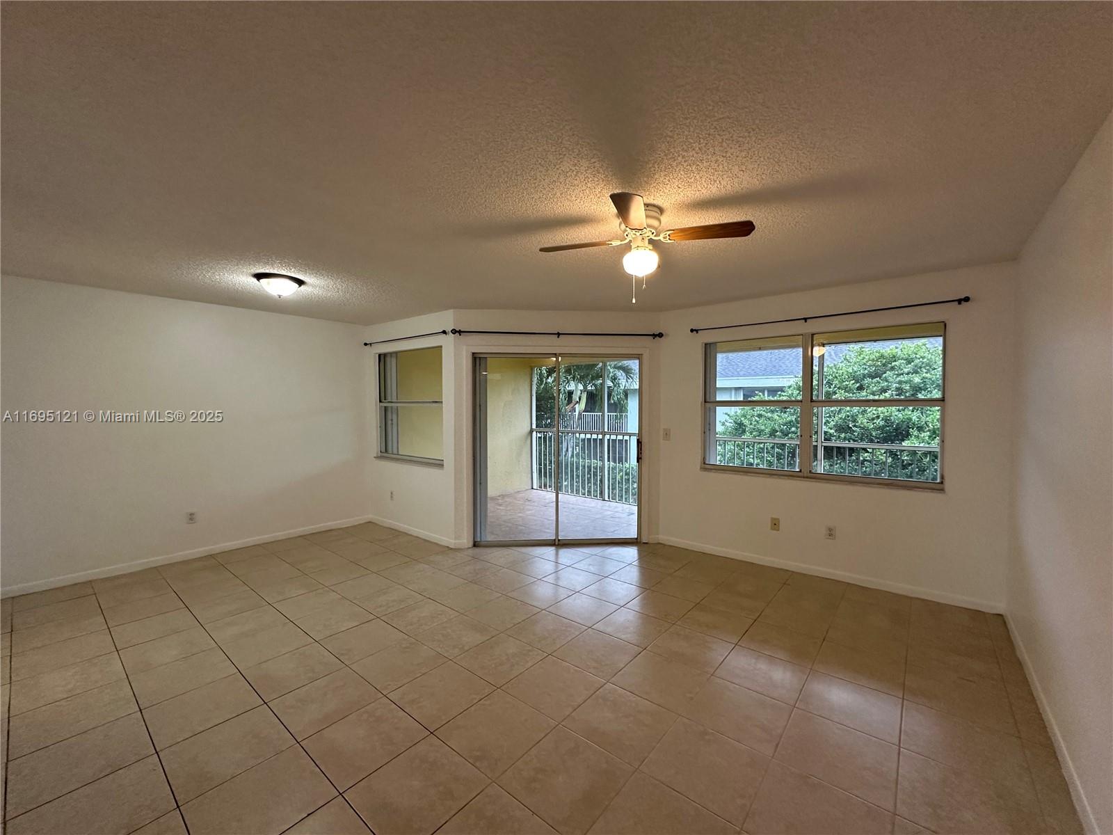 2506 Se 19th Pl 203-a Property Photo 5