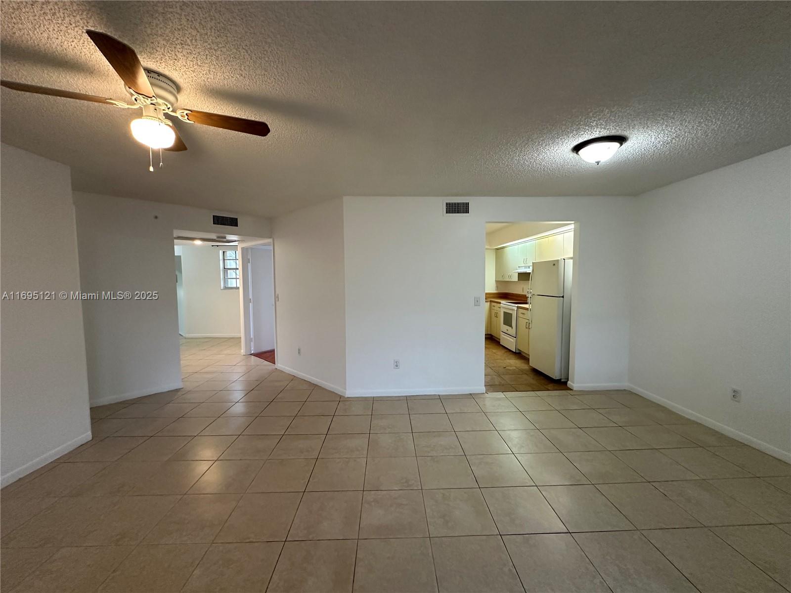 2506 Se 19th Pl 203-a Property Photo 6