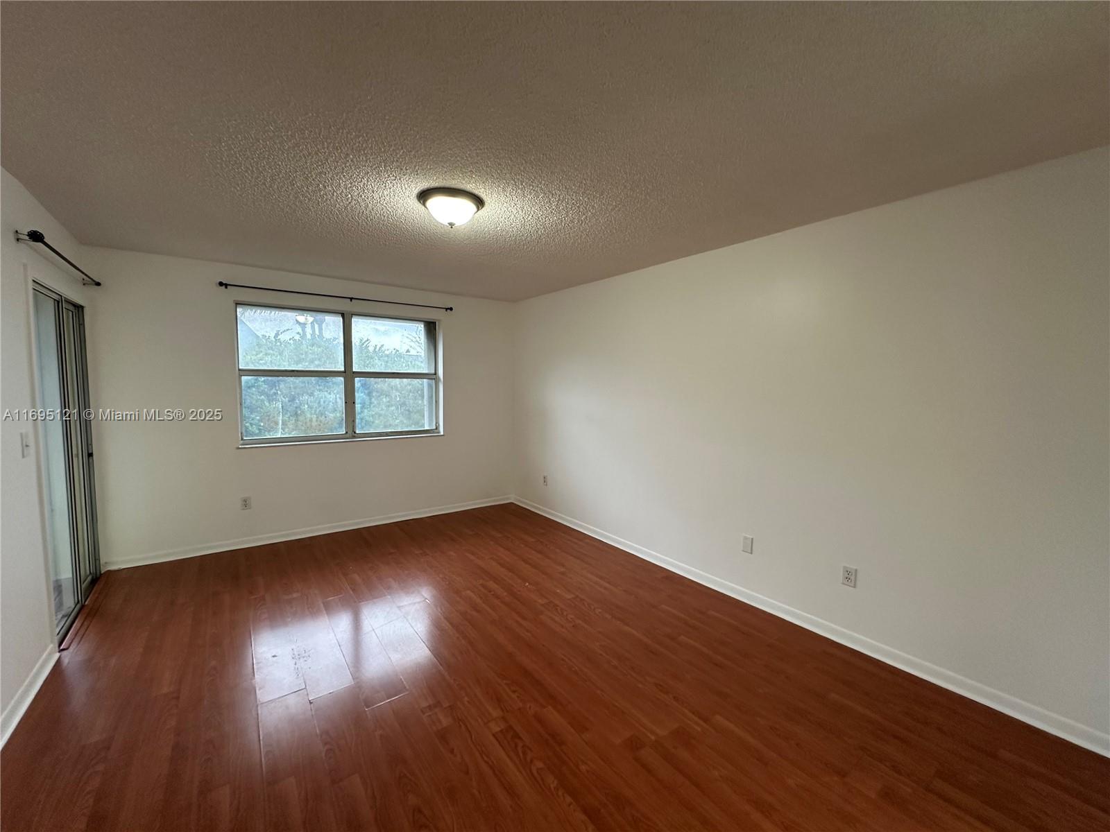 2506 Se 19th Pl 203-a Property Photo 10
