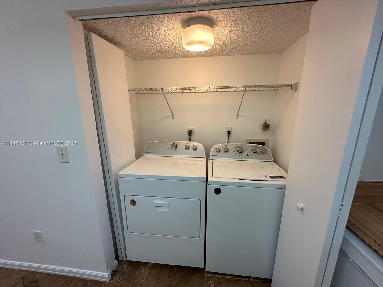 2506 Se 19th Pl 203-a Property Photo 12