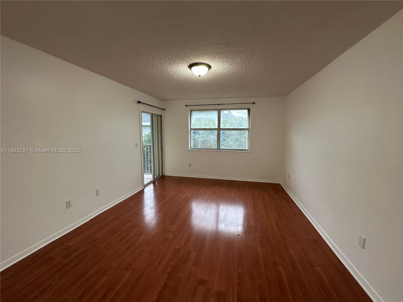 2506 Se 19th Pl 203-a Property Photo 18
