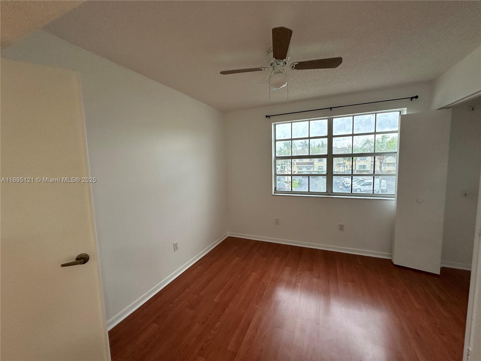 2506 Se 19th Pl 203-a Property Photo 23