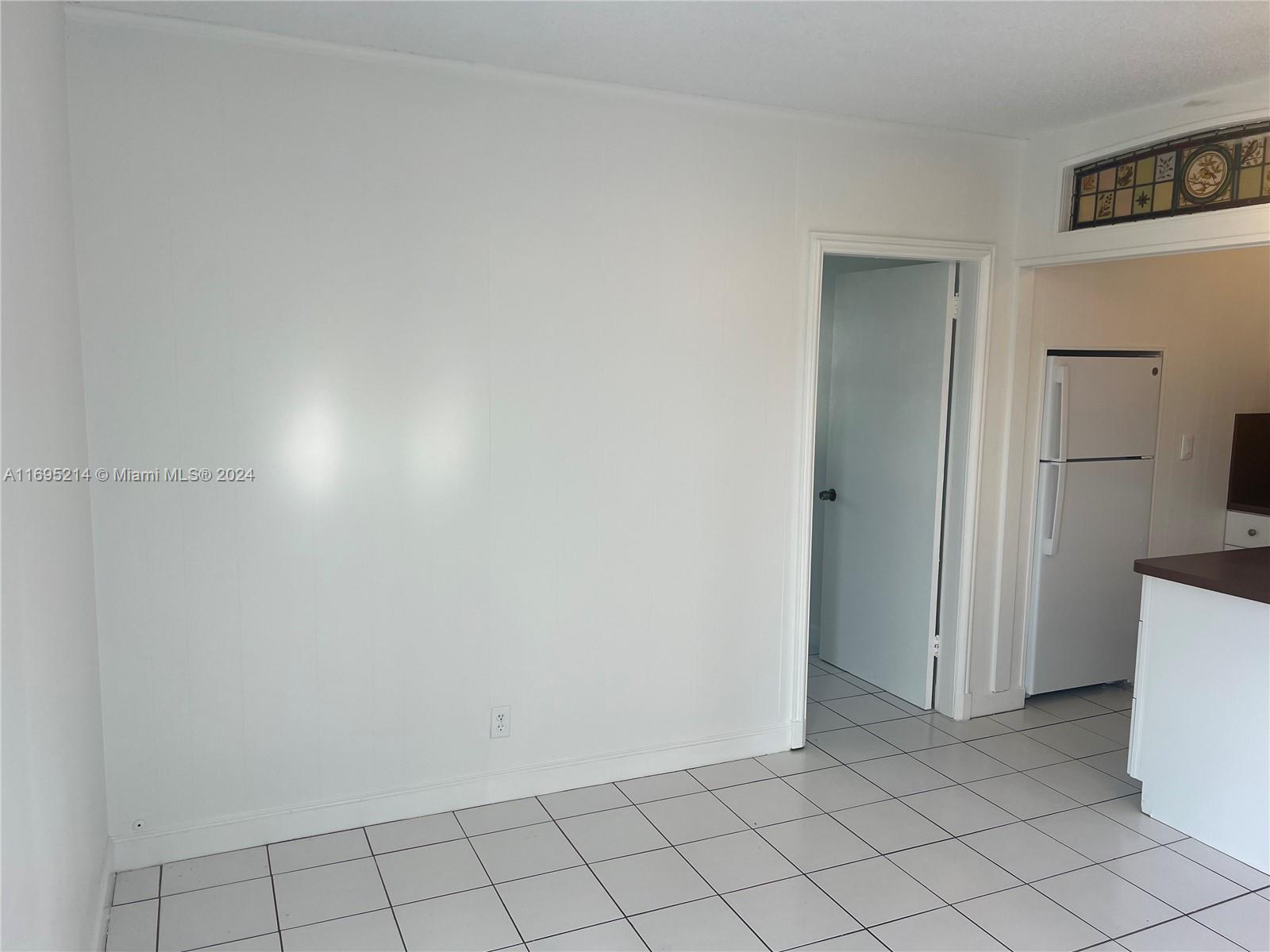 3720 Morton Ave 2 Property Photo 9