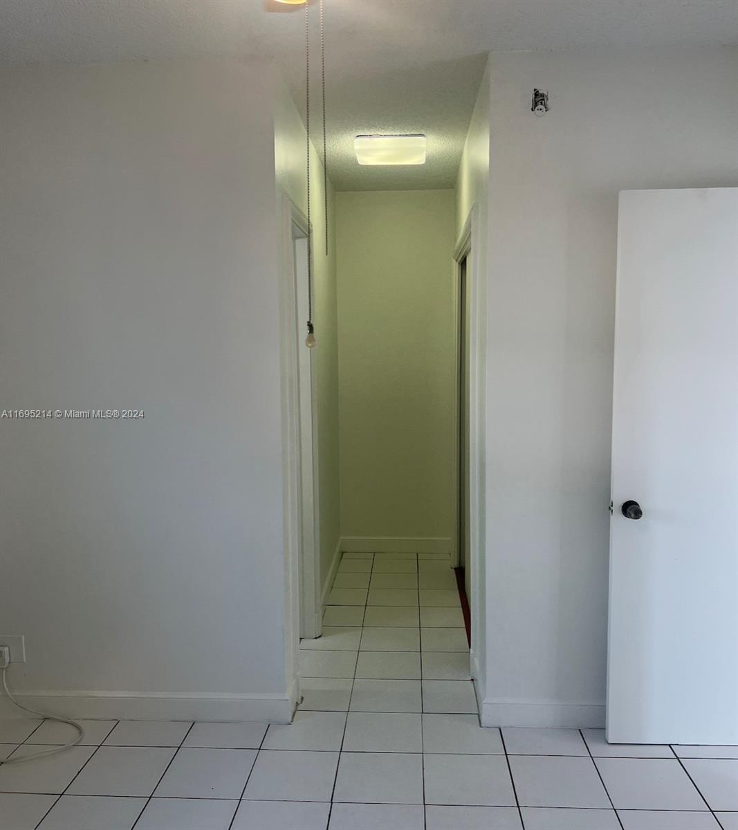 3720 Morton Ave 2 Property Photo 14