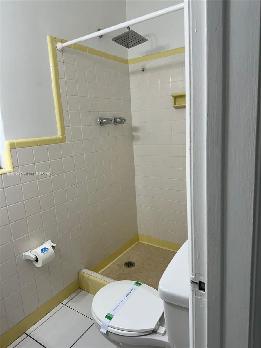 3720 Morton Ave 2 Property Photo 18