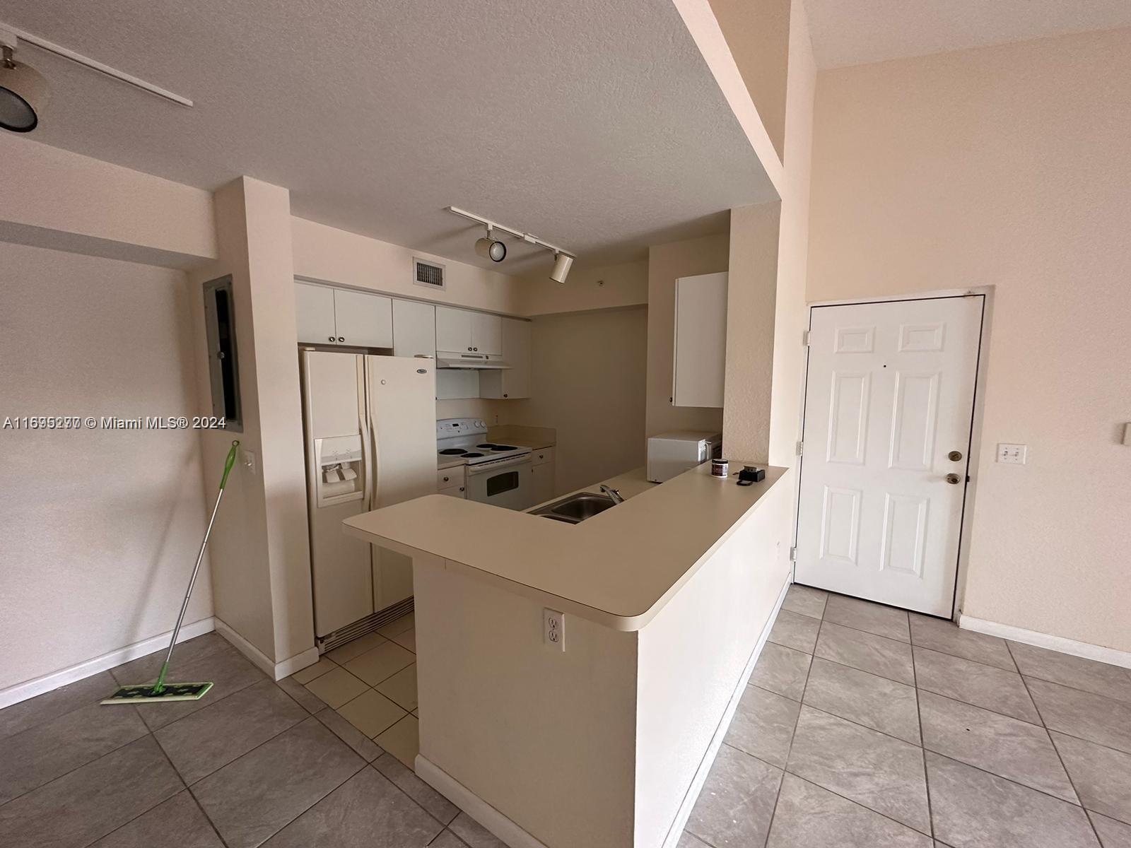 15480 Sw 284th St 2304 Property Photo 5