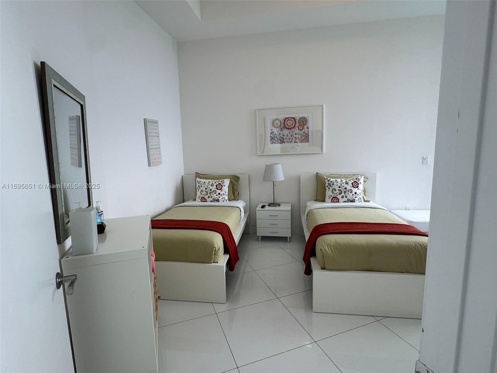 15811 Collins Ave 4203 Property Photo 11