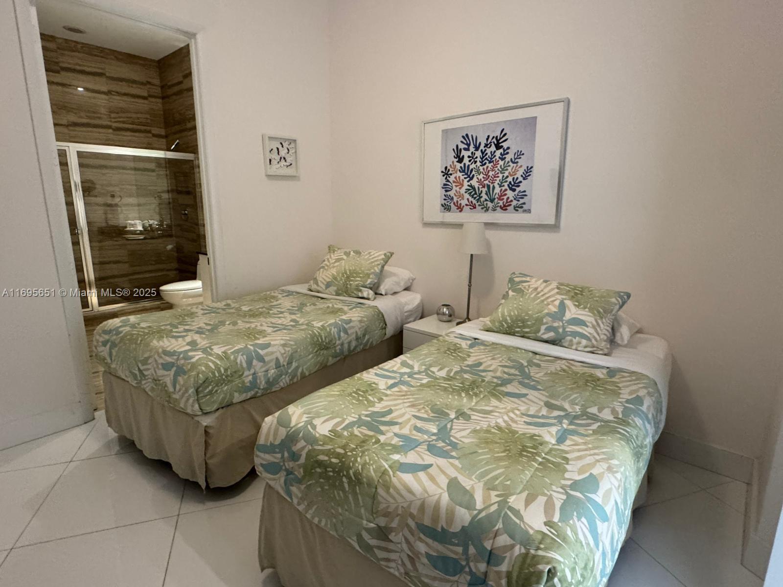 15811 Collins Ave 4203 Property Photo 12