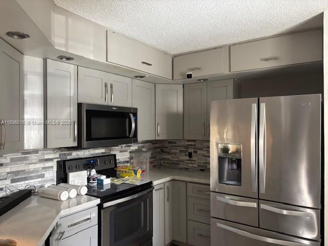1071 Adams Ave 1071k Property Photo 3