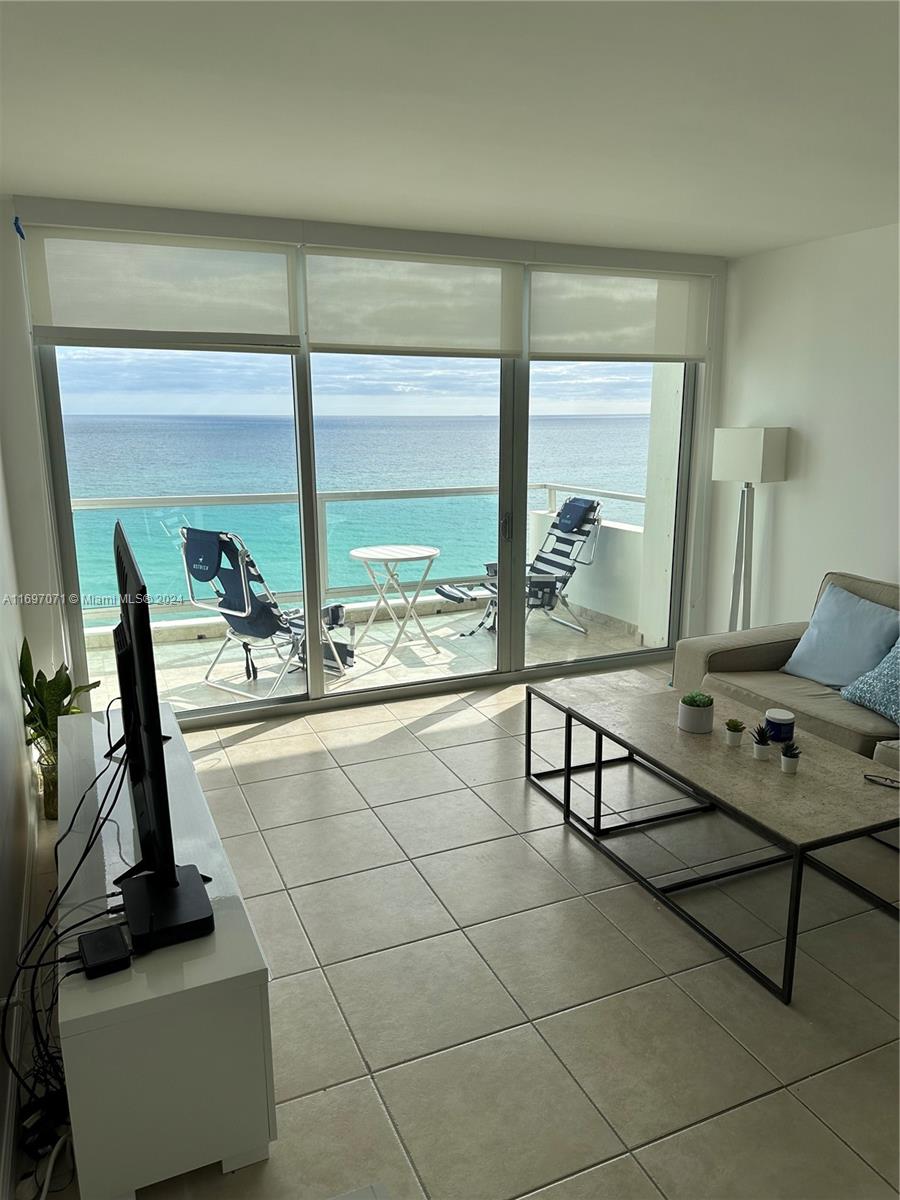 5161 Collins Ave 1717 Property Photo 1