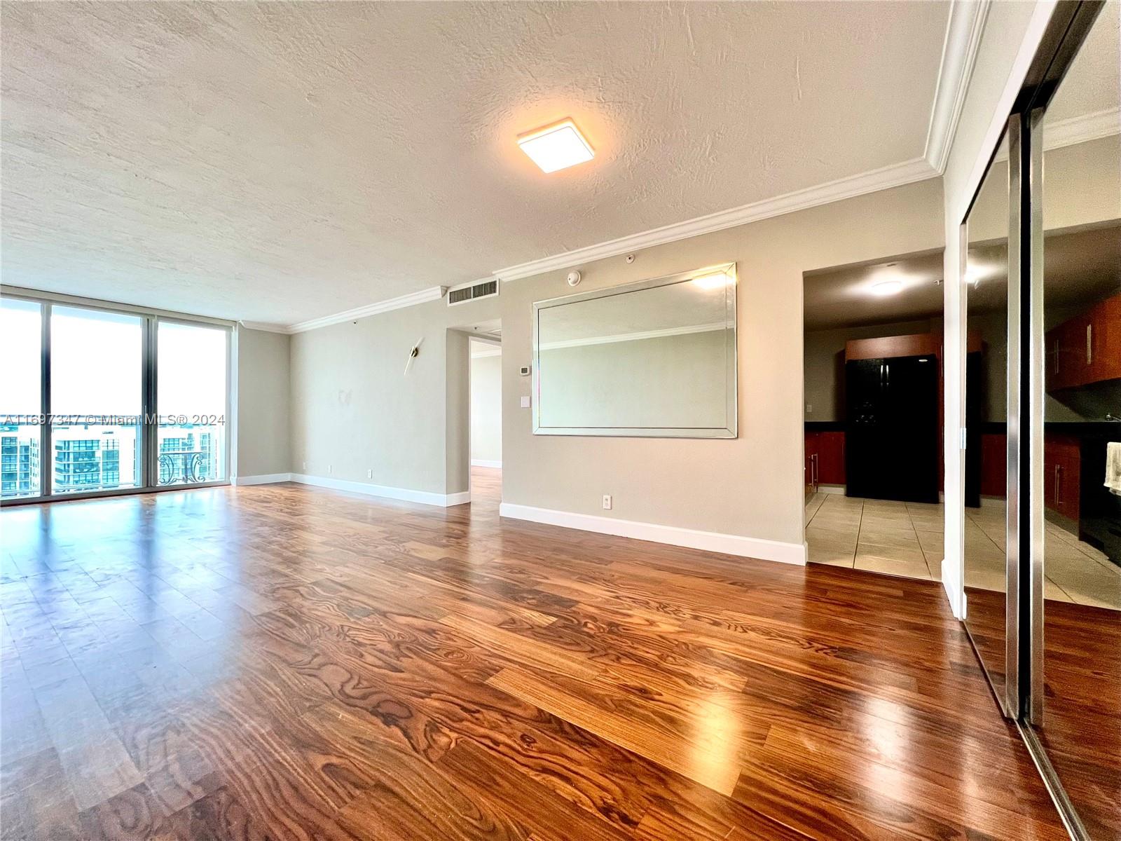 3000 S Ocean Dr 1012 Property Photo 3