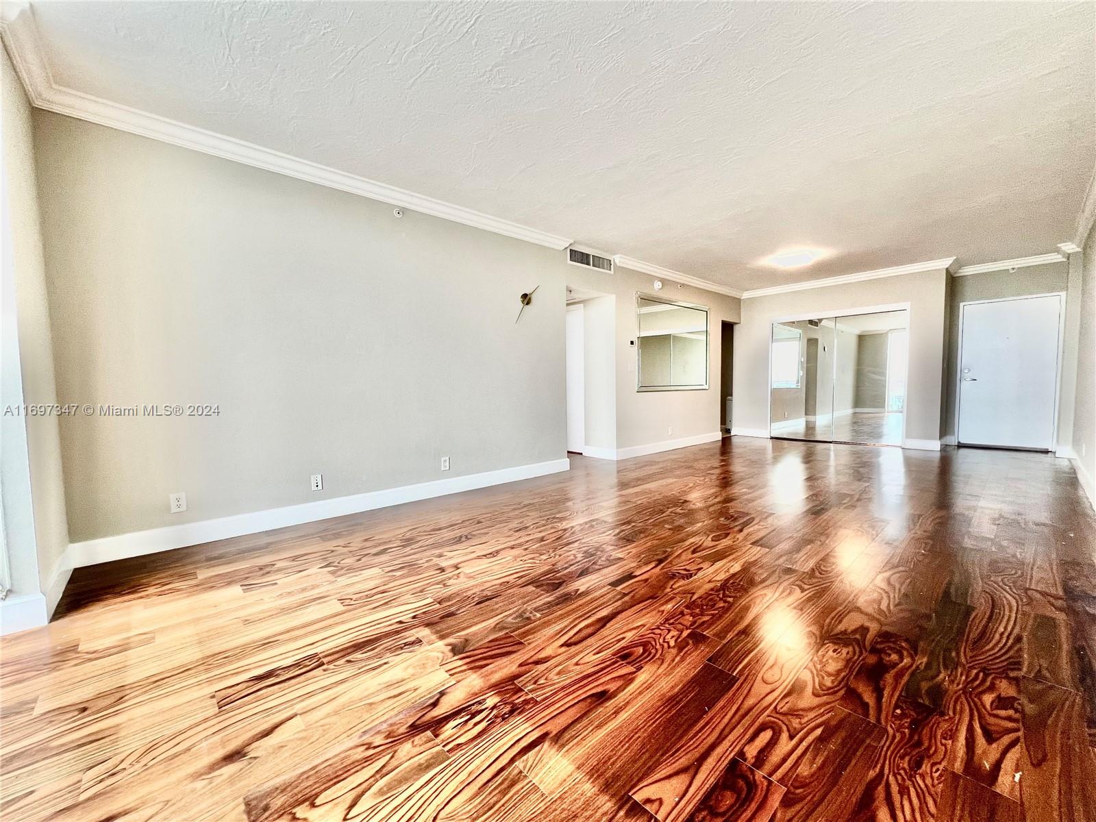 3000 S Ocean Dr 1012 Property Photo 4