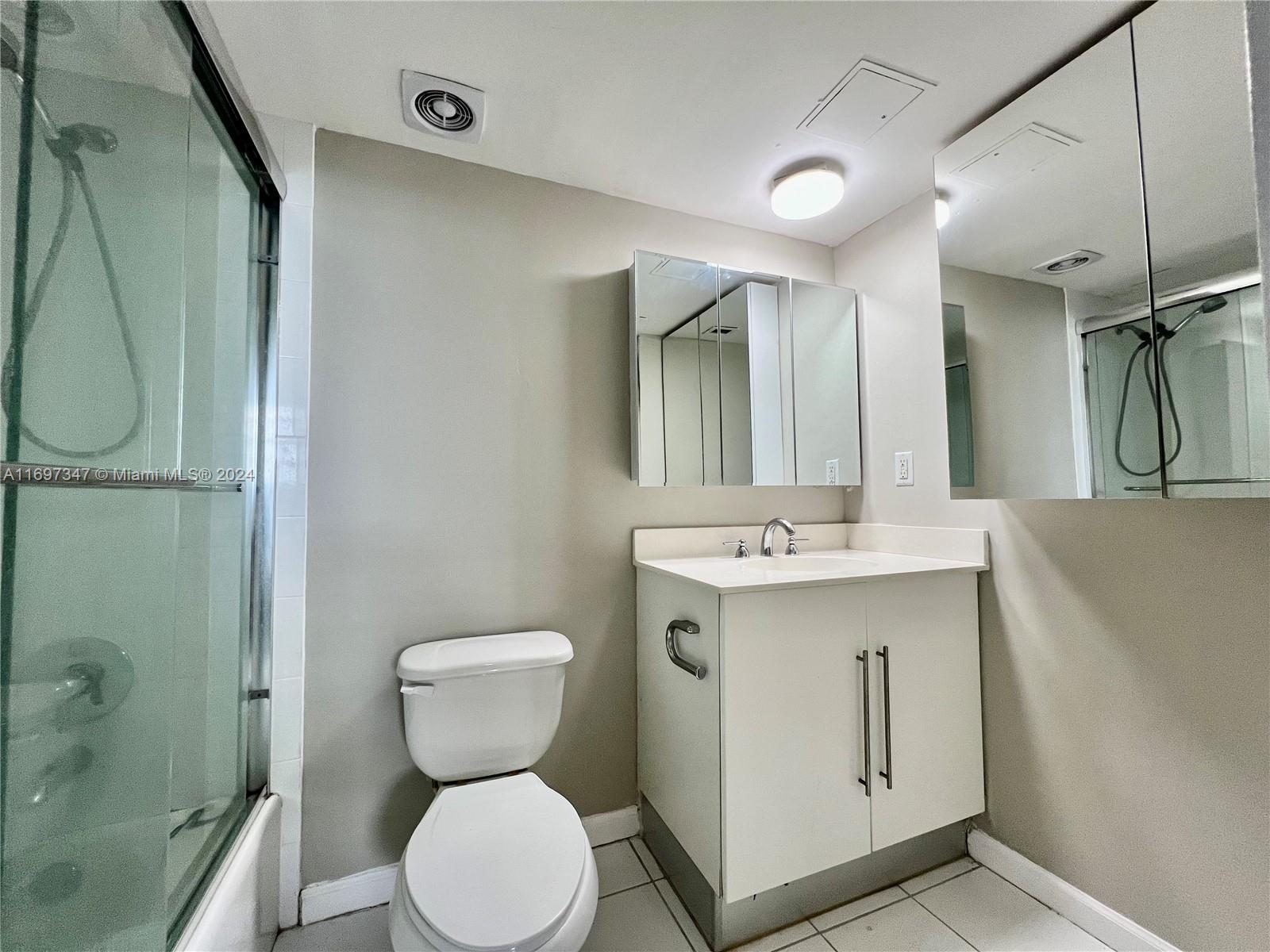 3000 S Ocean Dr 1012 Property Photo 12