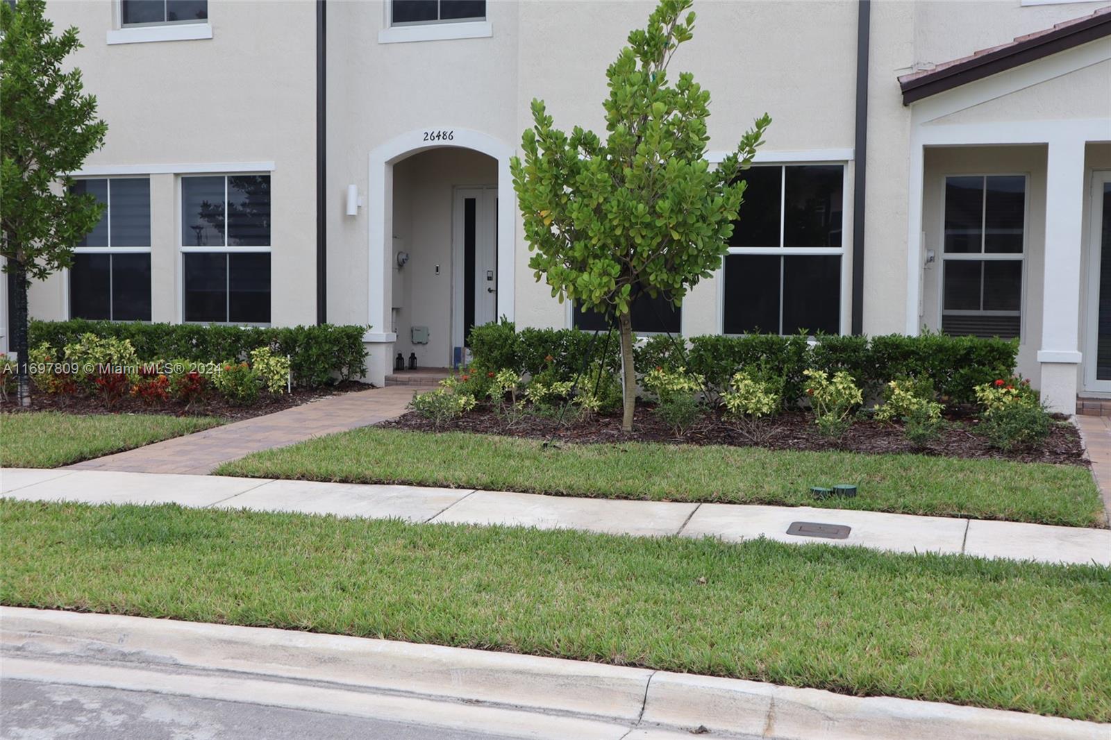26486 Sw 148th Ct 26486 Property Photo 3