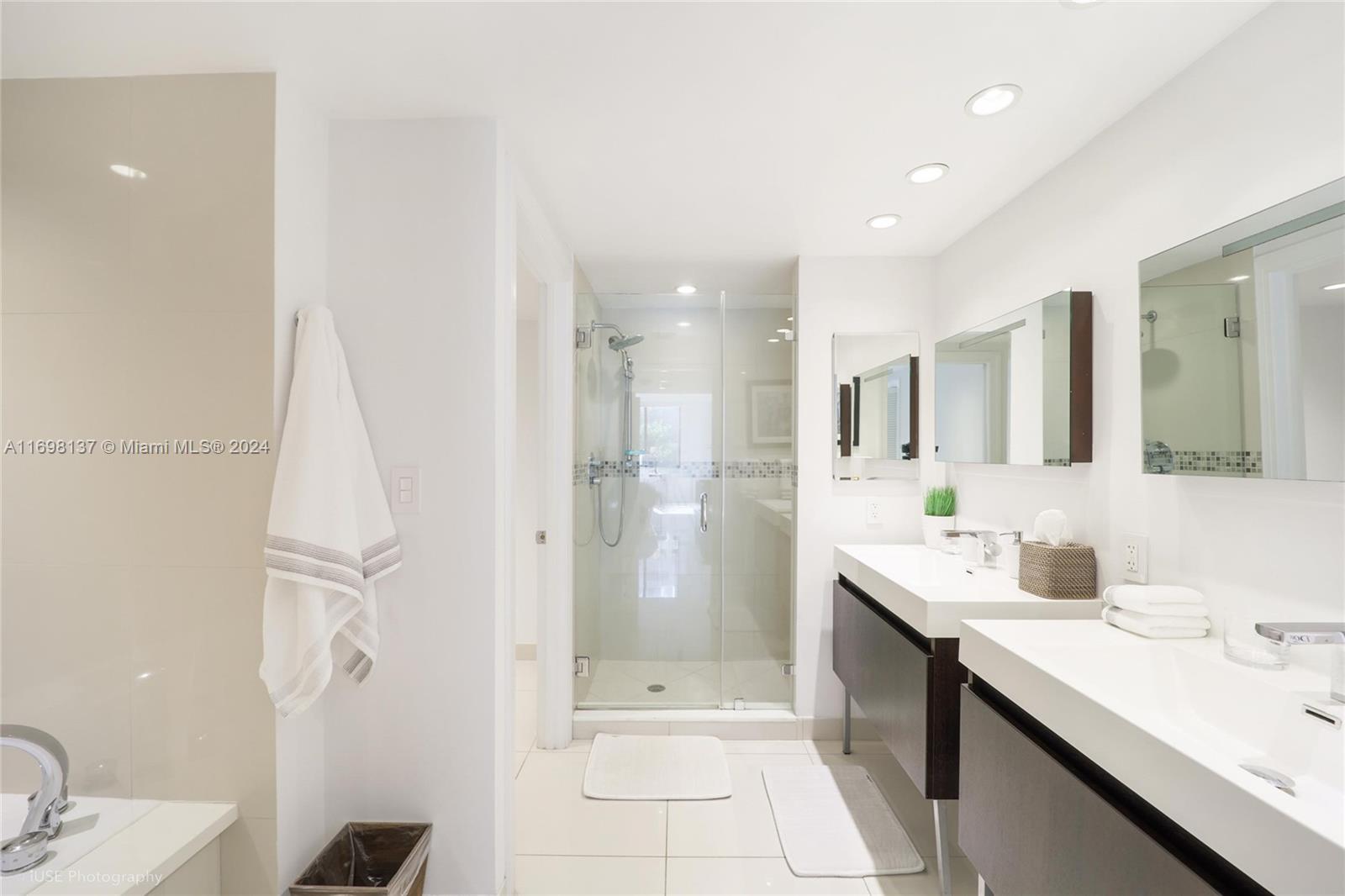 A11698137 Property Photo 7