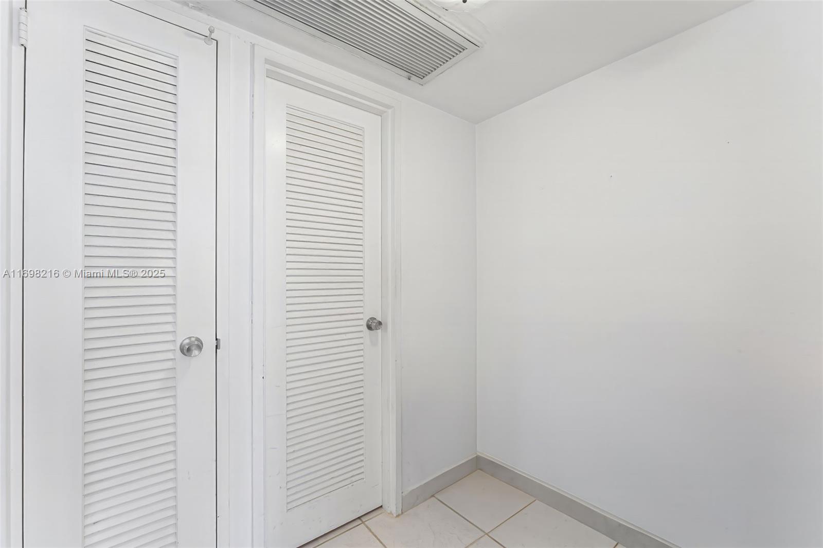 5700 Collins Ave 5b Property Photo 18