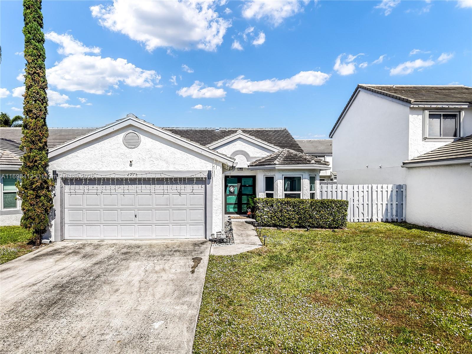 2975 Torrey Pine Ln Property Photo 1