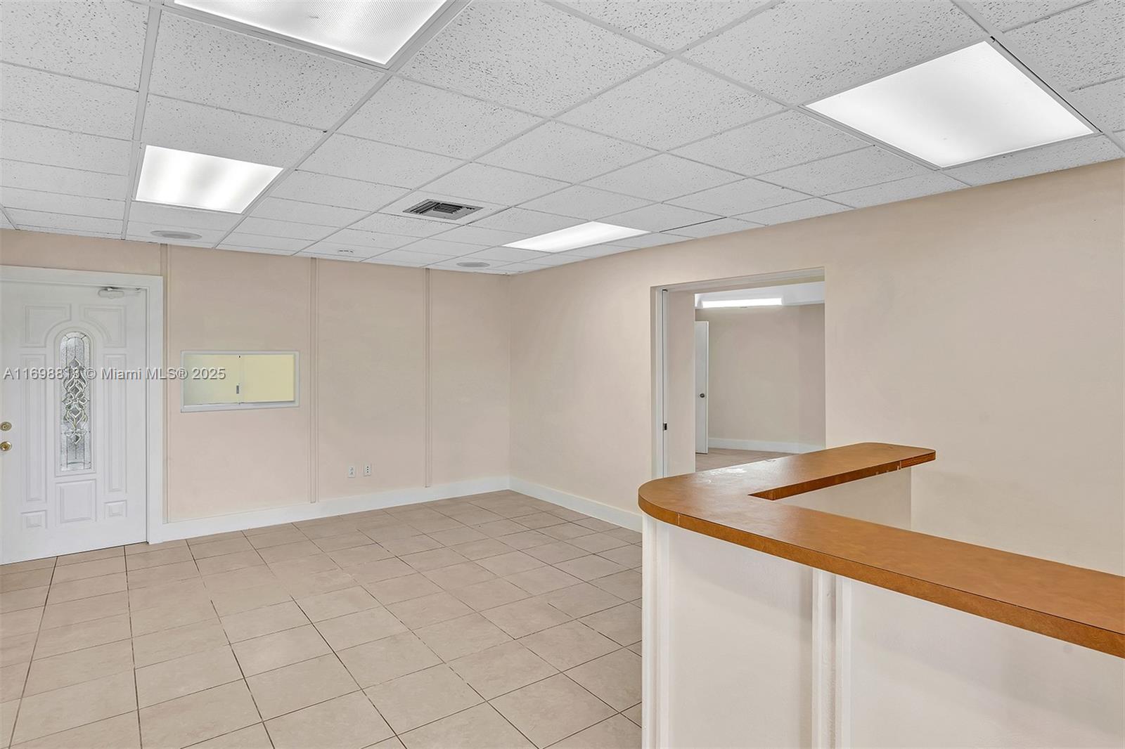 313-317 N Krome Ave Property Photo 24