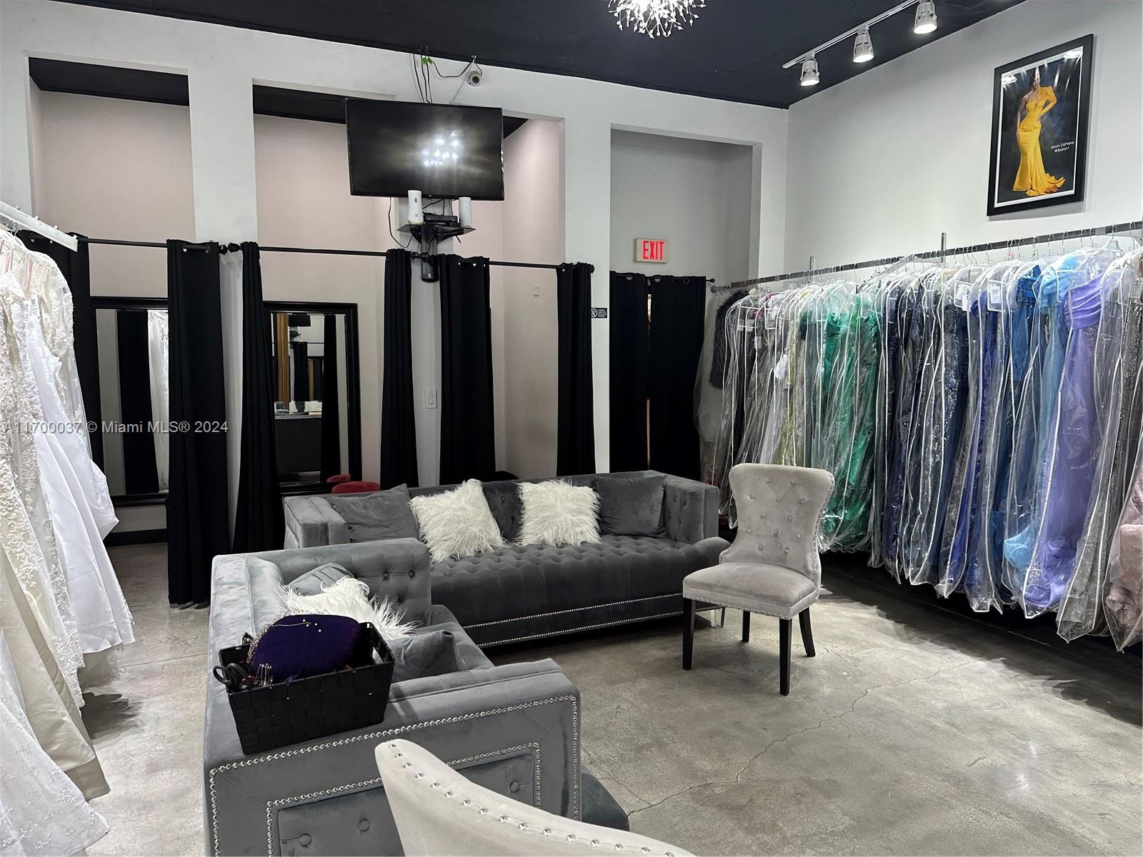 14248 Sw 8th St Property Photo 3