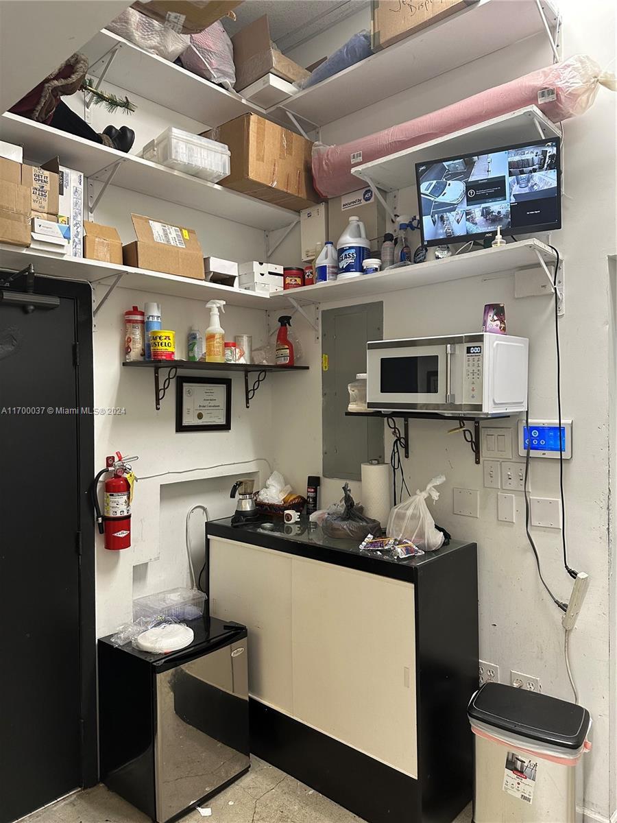 14248 Sw 8th St Property Photo 13