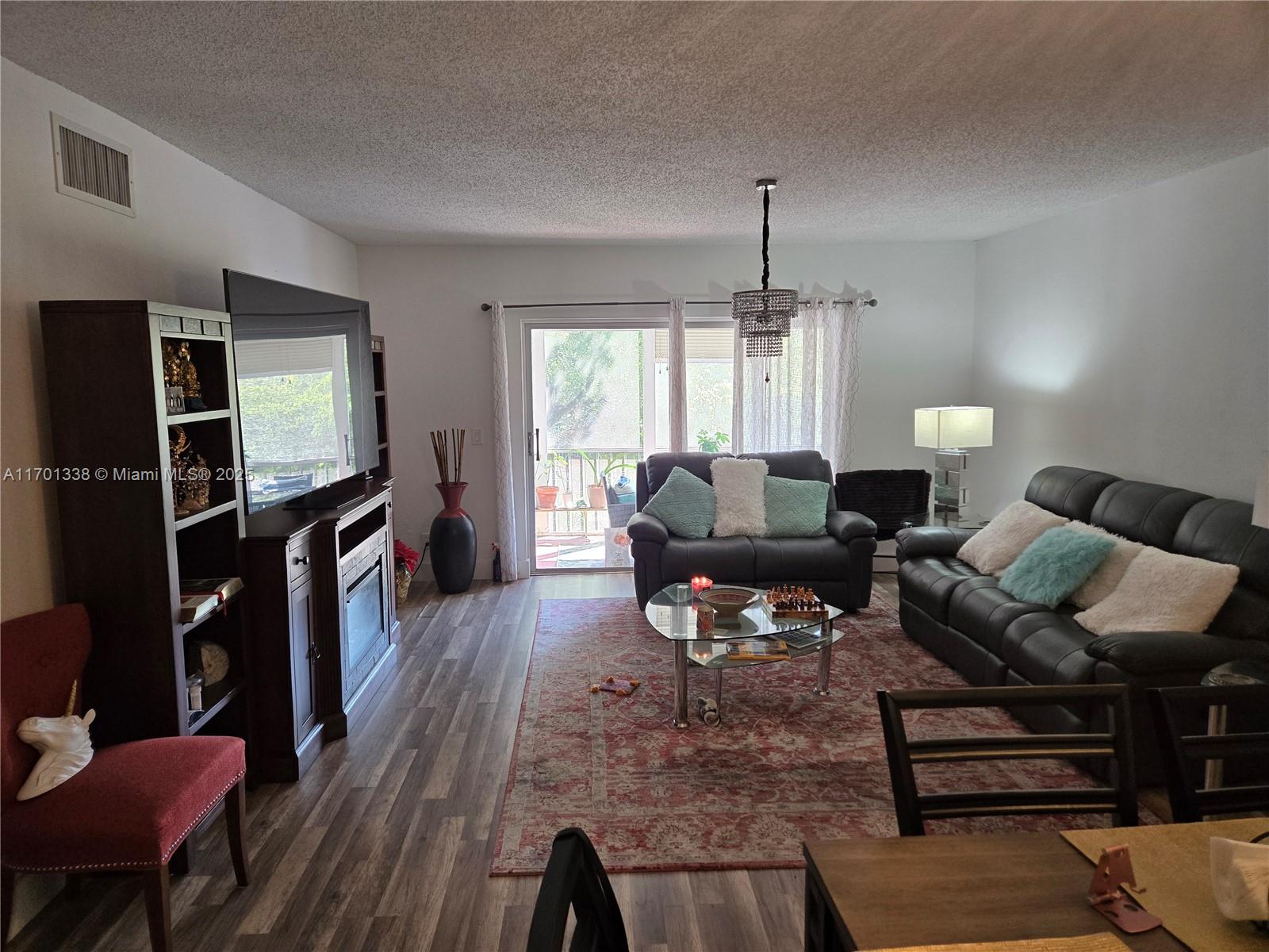 6731 Cypress Rd 310 Property Photo 10