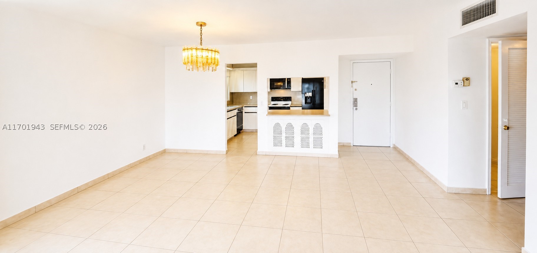 1825 S Ocean Dr 401 Property Photo 4