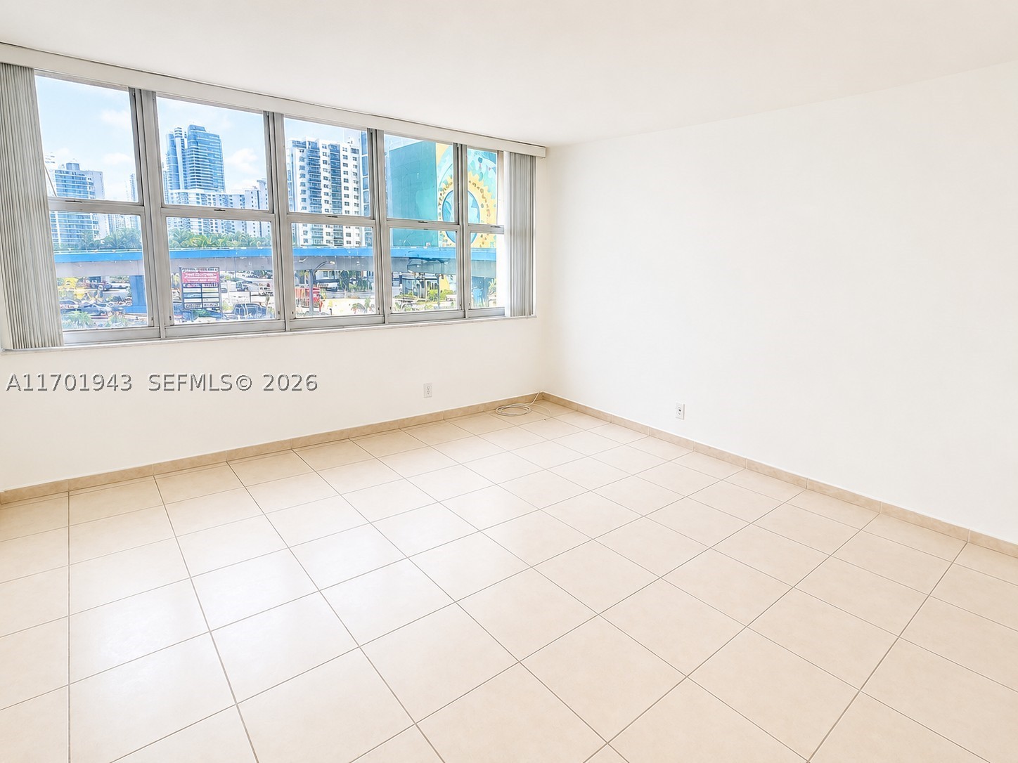 1825 S Ocean Dr 401 Property Photo 12