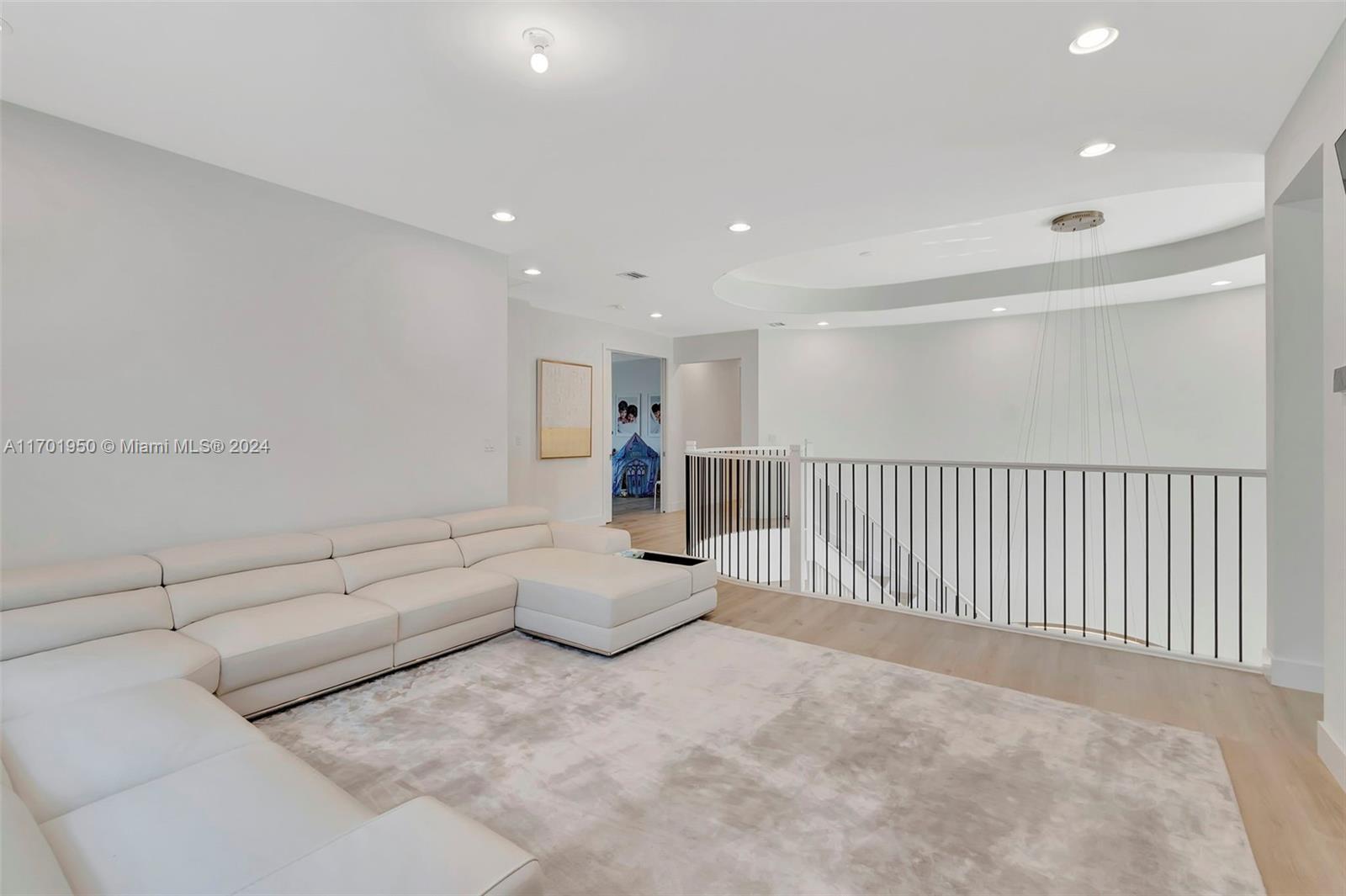 17106 Rainbow Falls Trl Property Photo 24