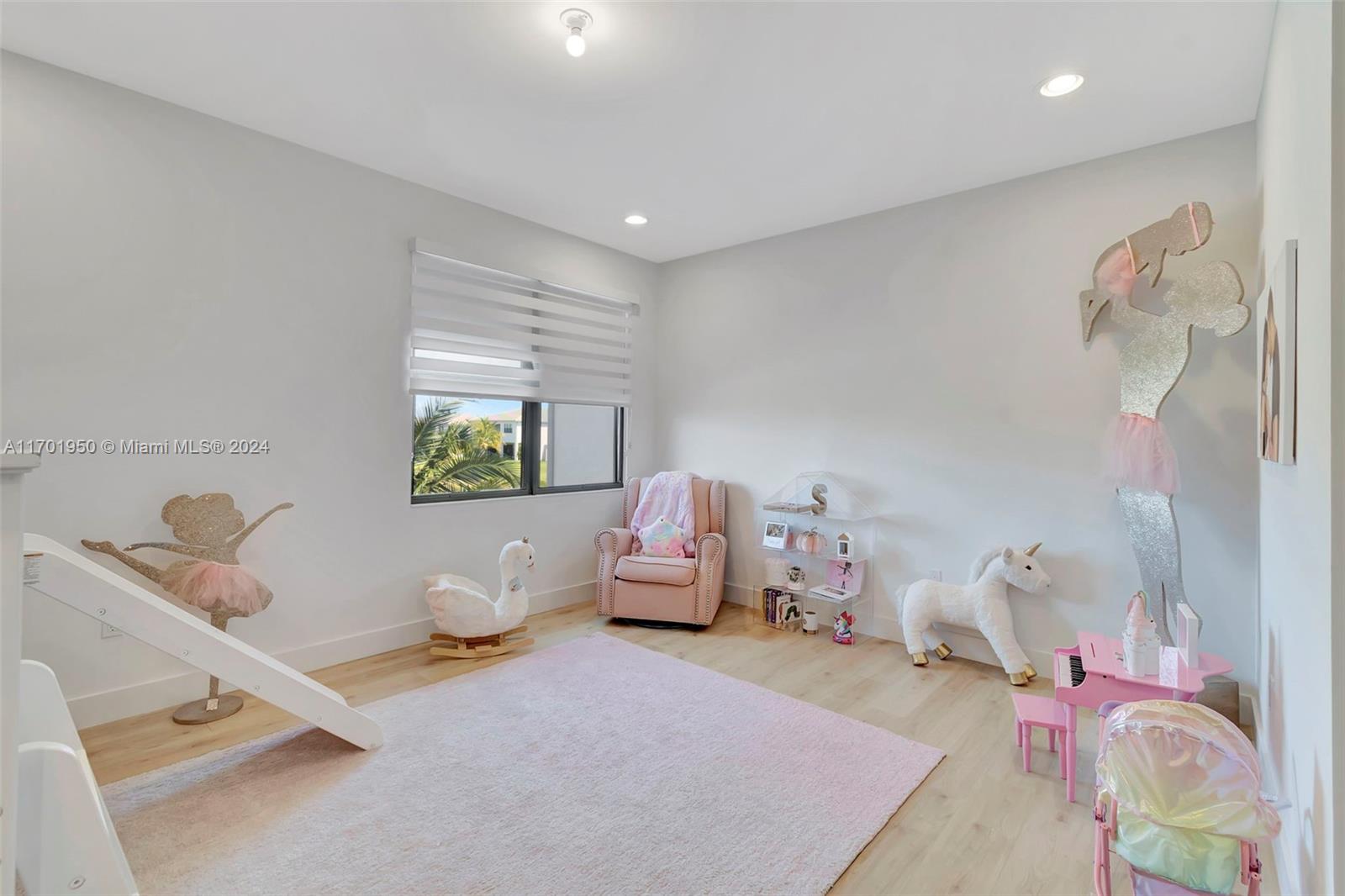 17106 Rainbow Falls Trl Property Photo 28
