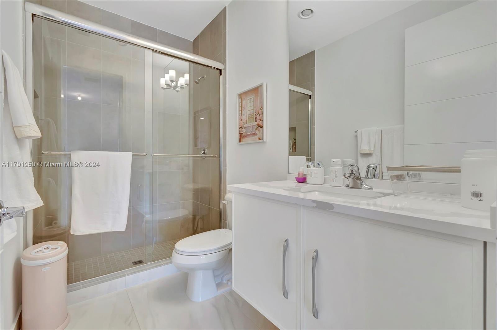 17106 Rainbow Falls Trl Property Photo 37