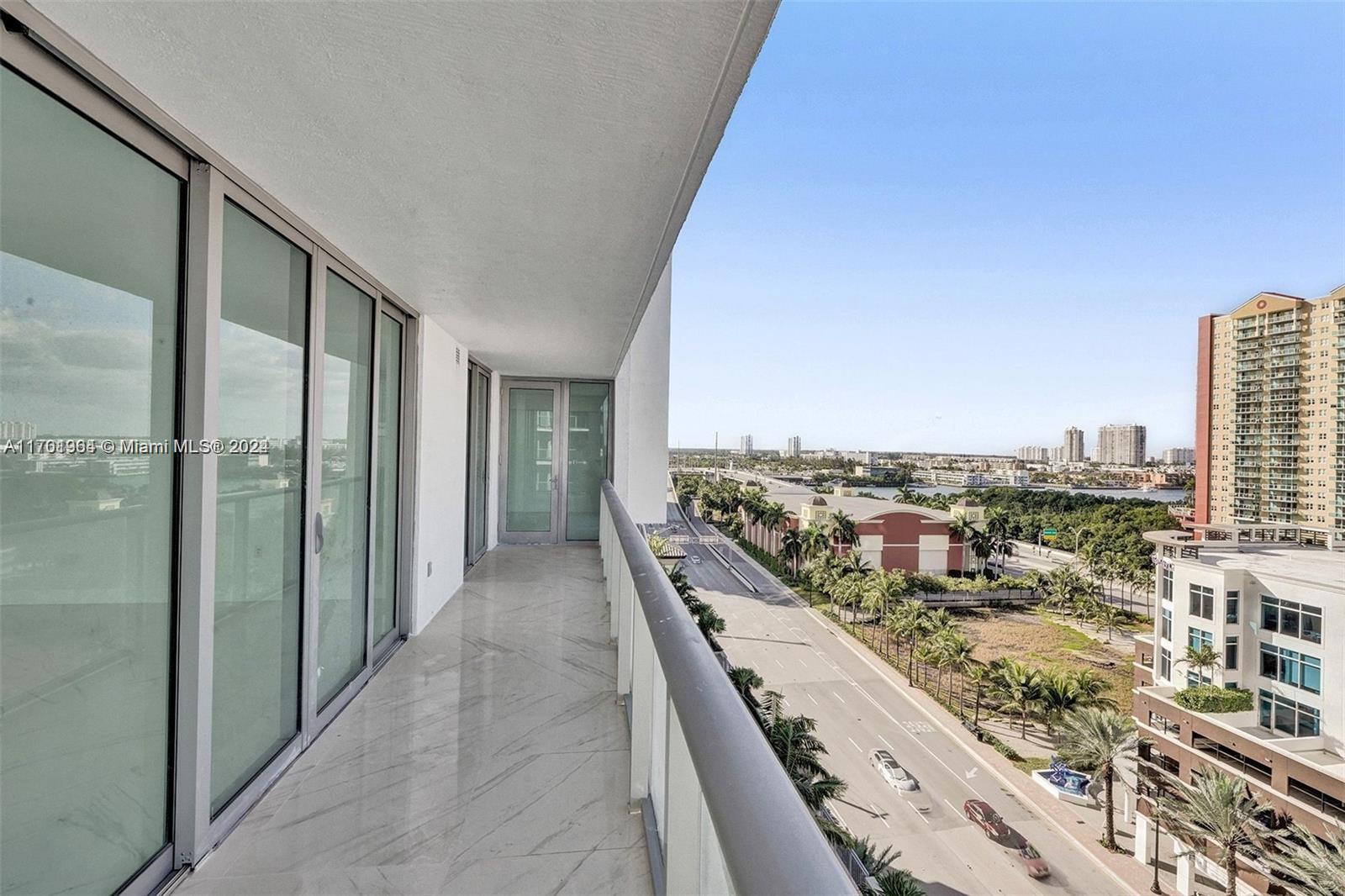 330 Sunny Isles Blvd 5-907 Property Photo 29