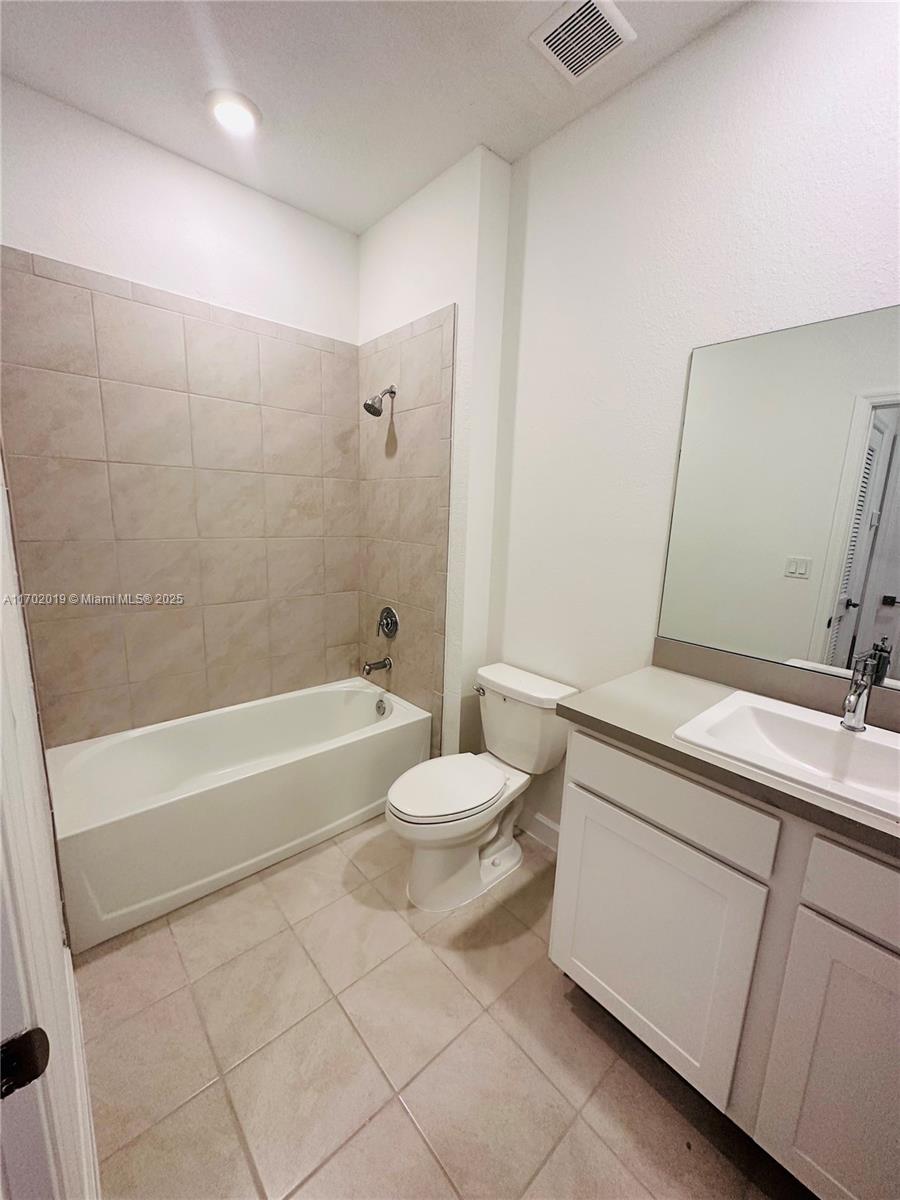 1160 Sw 6th Ave 1160 Property Photo 11