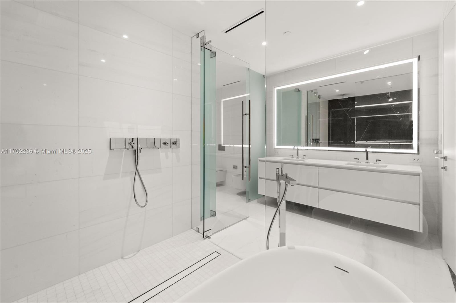 300 Biscayne Blvd Way 3602 Property Photo 8