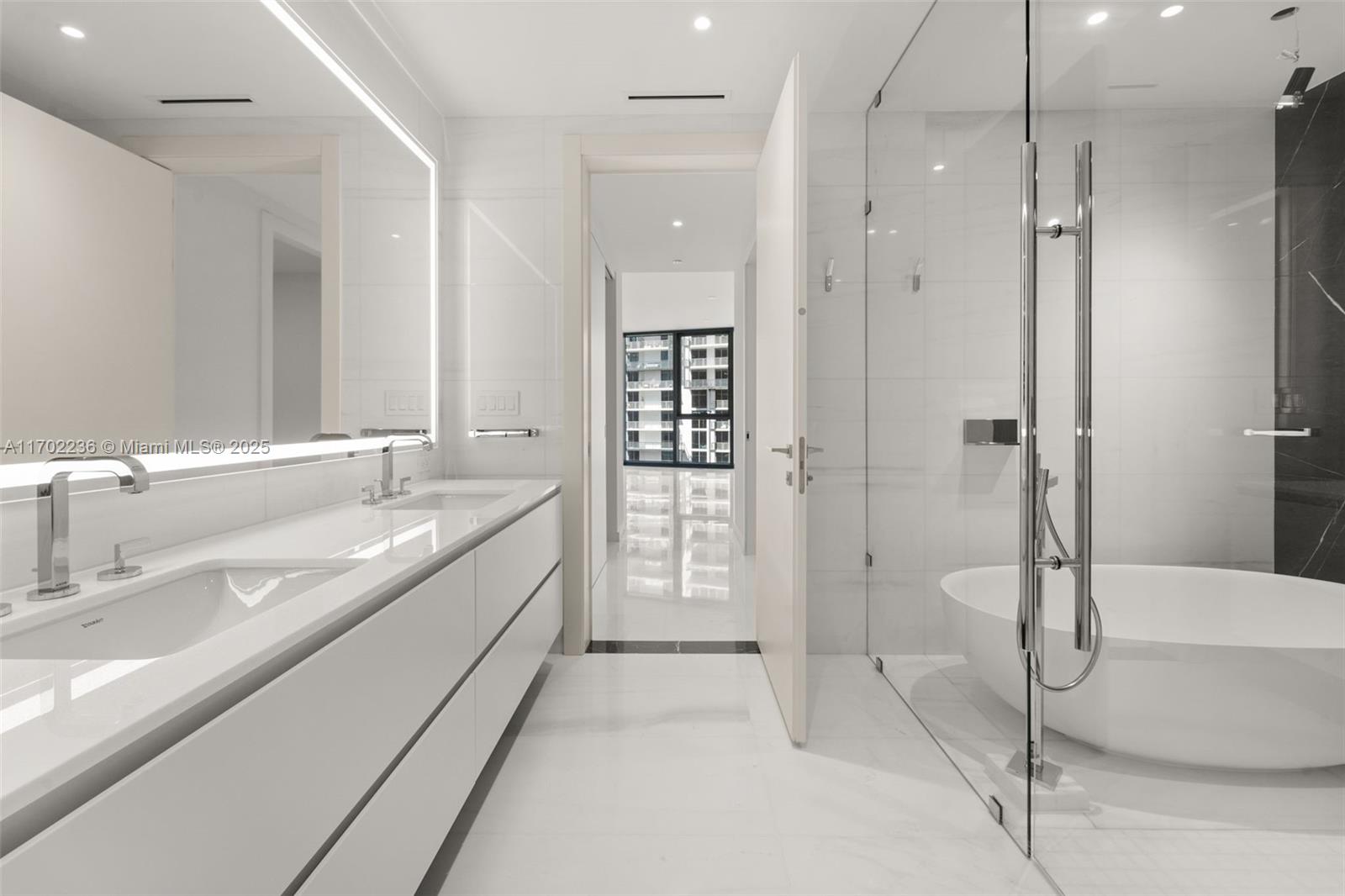 300 Biscayne Blvd Way 3602 Property Photo 9