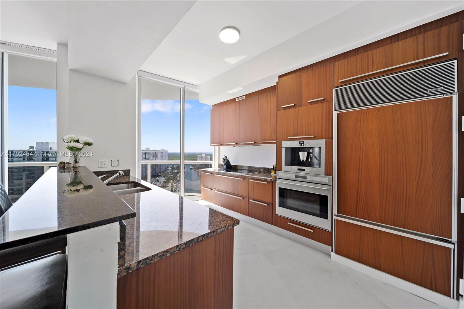 15811 Collins Ave 1805 Property Photo 7