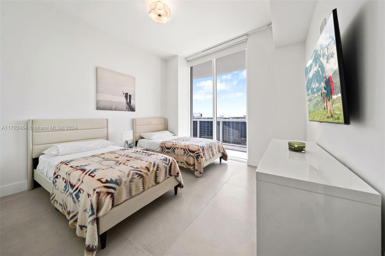 15811 Collins Ave 1805 Property Photo 19