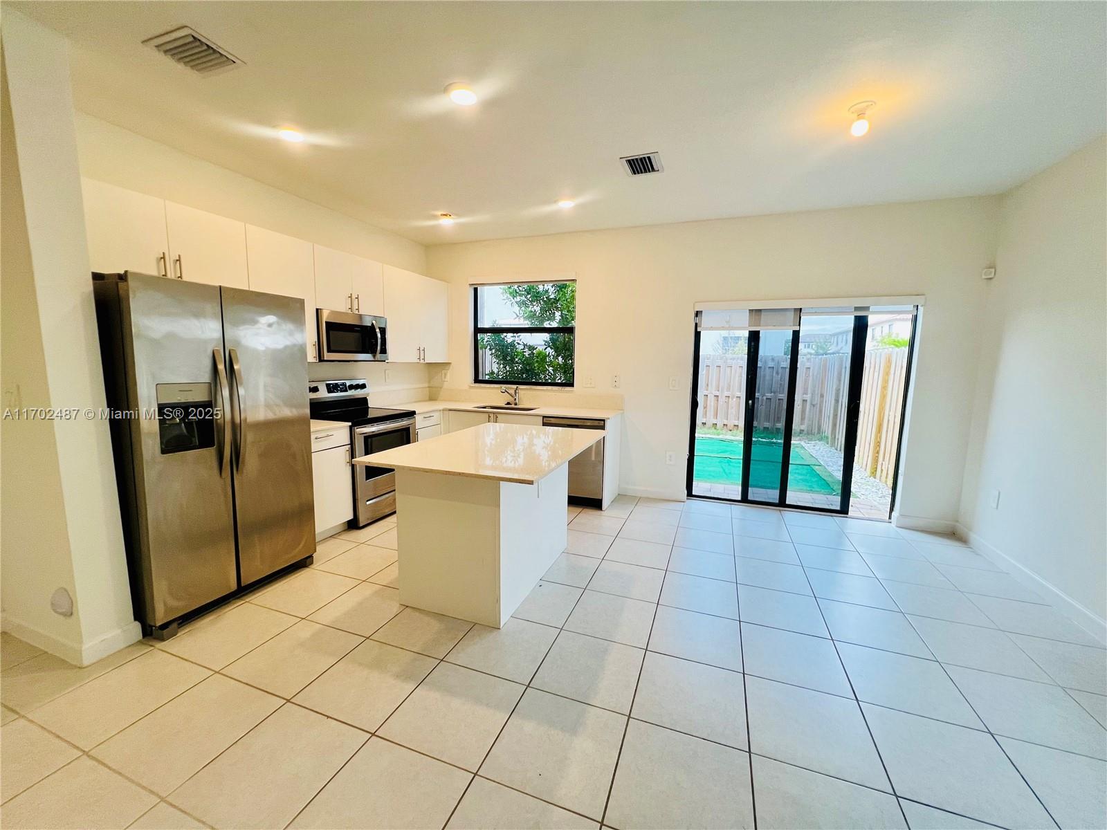 11845 Sw 247 Terr 11845 Property Photo 3