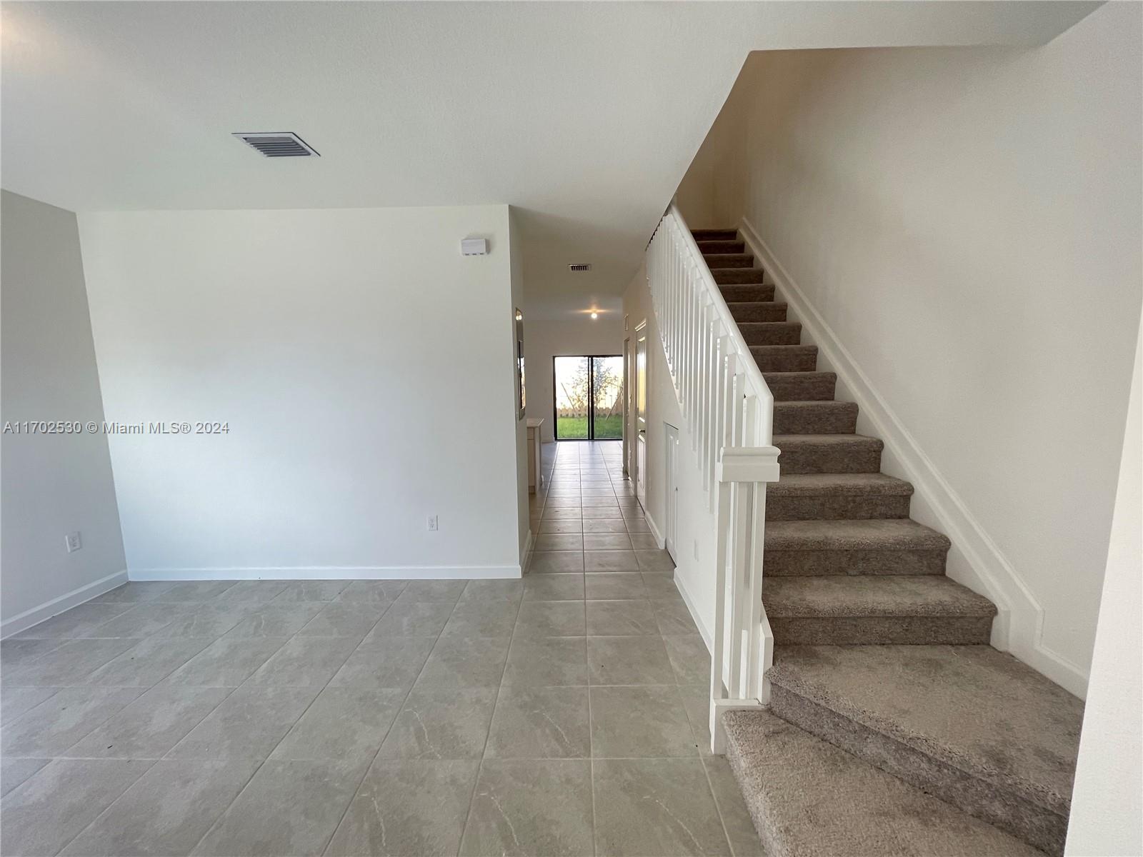 12851 Sw 232nd Ln 12851 Property Photo 4